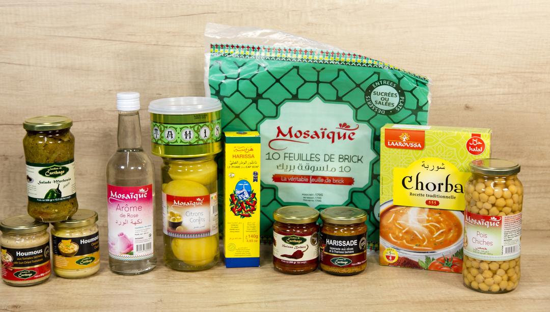 Produits orientaux variés : houmous, harissa, citrons confits, eau de rose, chorba, brique à Albertville